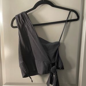 Free People. One shoulder black crop top